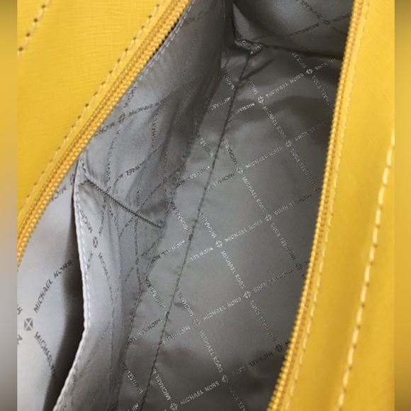 Michael kors Rayne Saffiano leather satchel in Marigold - Picture 15 of 16